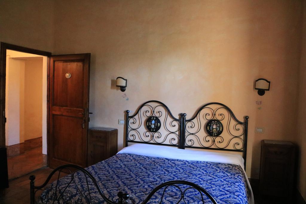 San Buonaventura Bed and Breakfast Bagno Vignoni Habitación foto